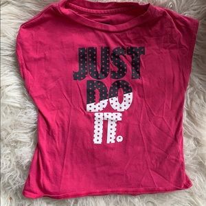 Toddler girls Nike short sleeve. GUC, size 3T